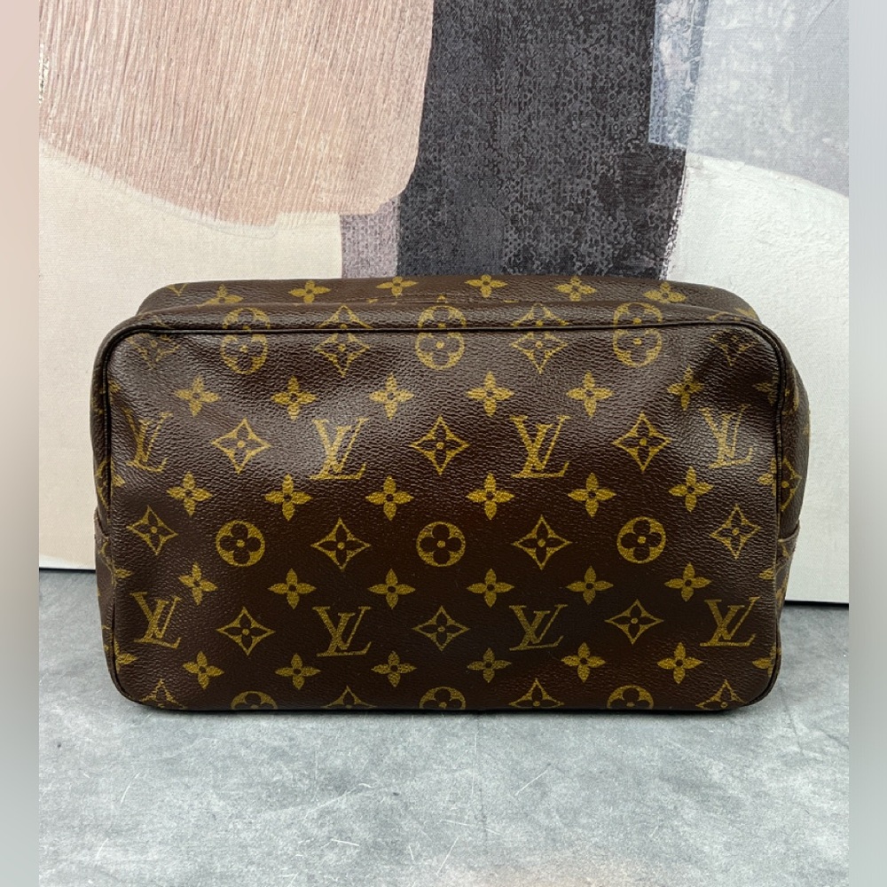 🌵Authentic Vintage Louis Vuitton Trousse 28 🌵